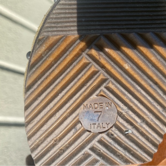 Juicy Couture Golden Clogs - Picture 9 of 12